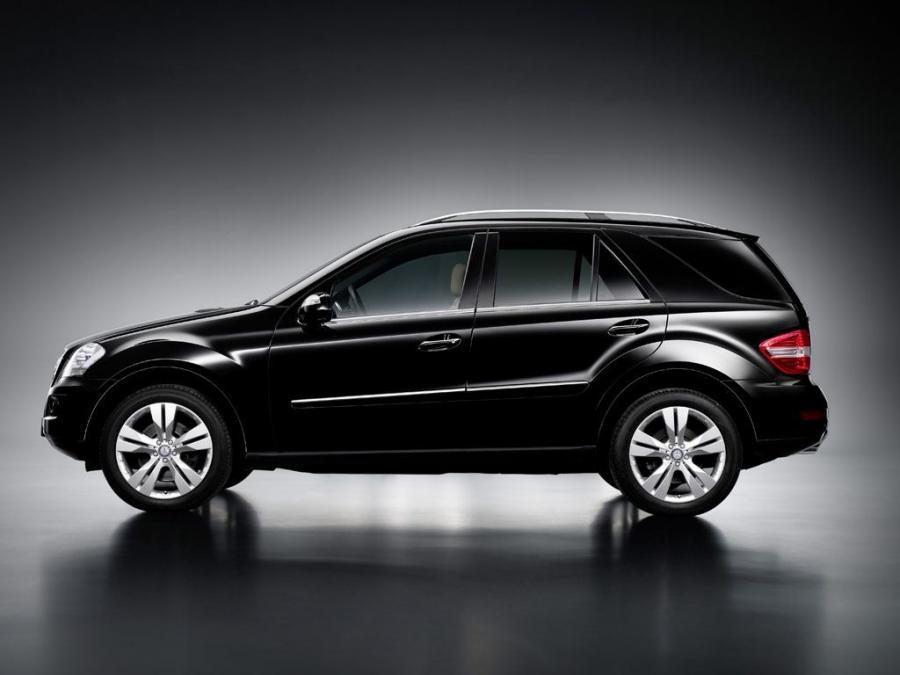  Mercedes-Benz ML-Class 2009 года  (фото 9 из 66)